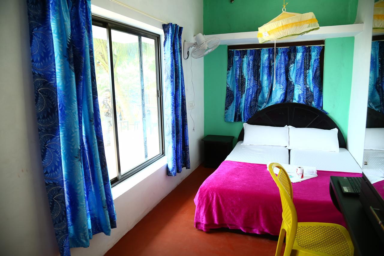 Funky Art Beach House Bed & Breakfast Alappuzha Exterior photo